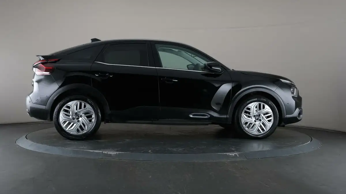2023-citroen-c4-15bluehdi-shine-plus-big-55