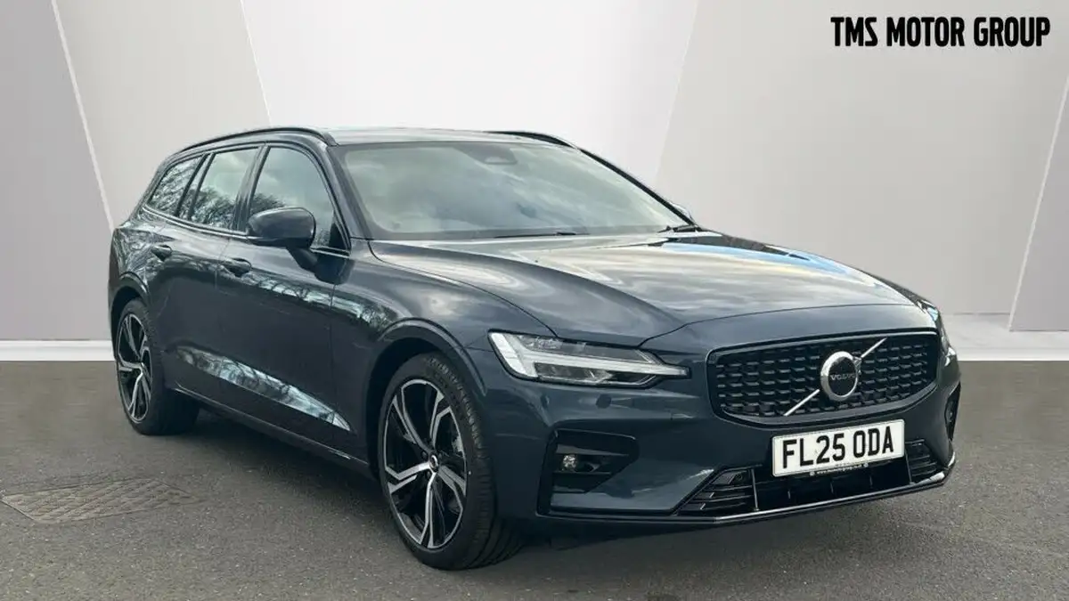 2025-volvo-v60-20-b4-plus-station-wagon-big-0