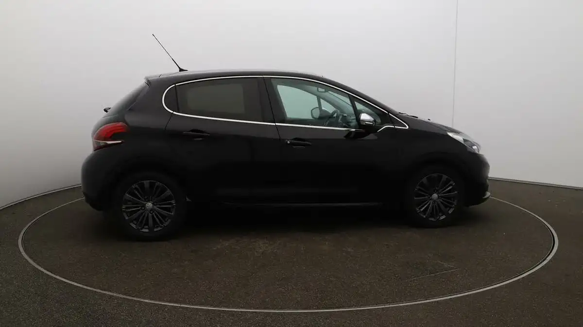 2017-peugeot-208-12-puretech-allure-110bhp-ss-5d-eat6-big-41