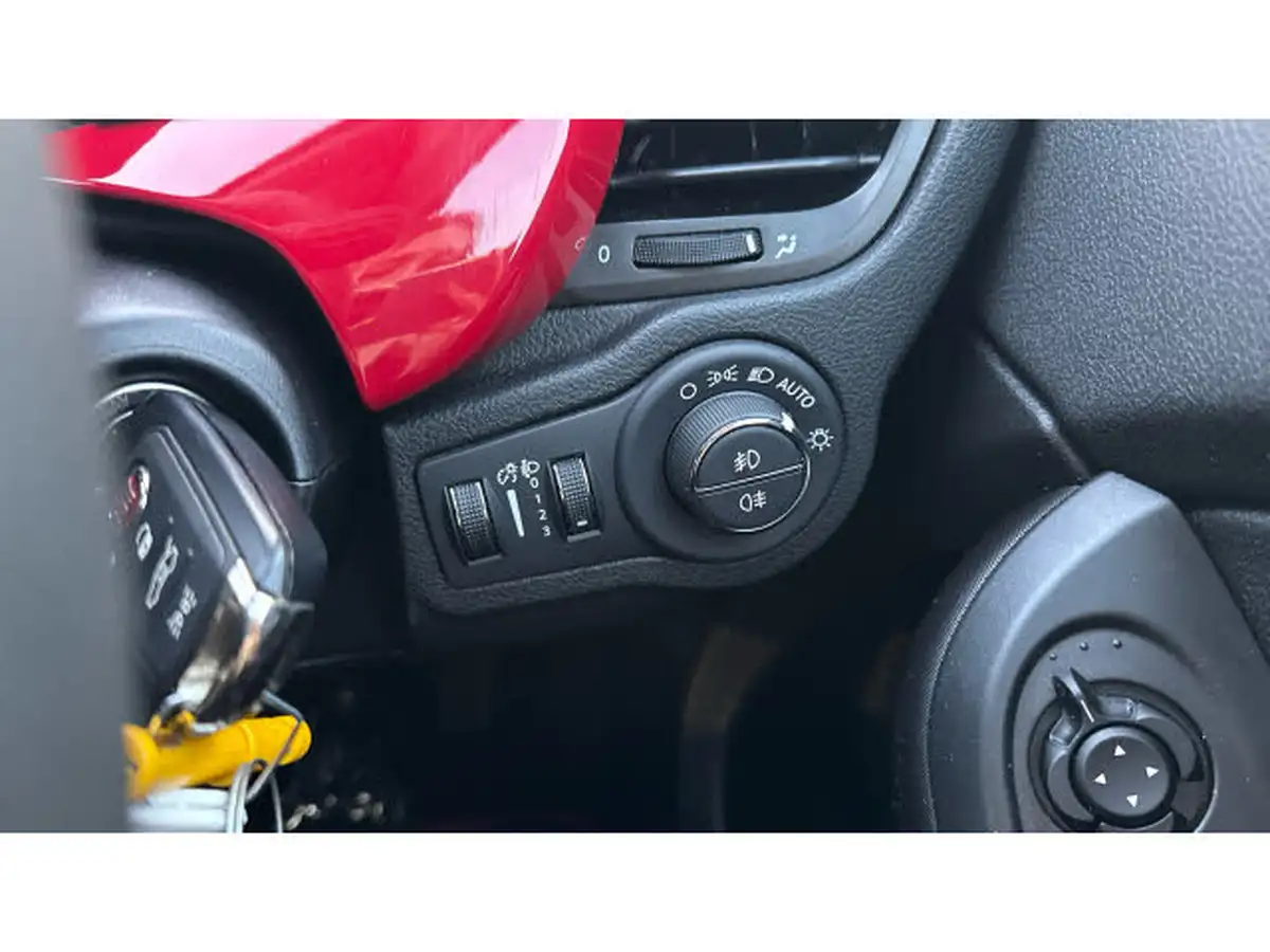 2023-fiat-500x-15-dolcevita-top-big-32