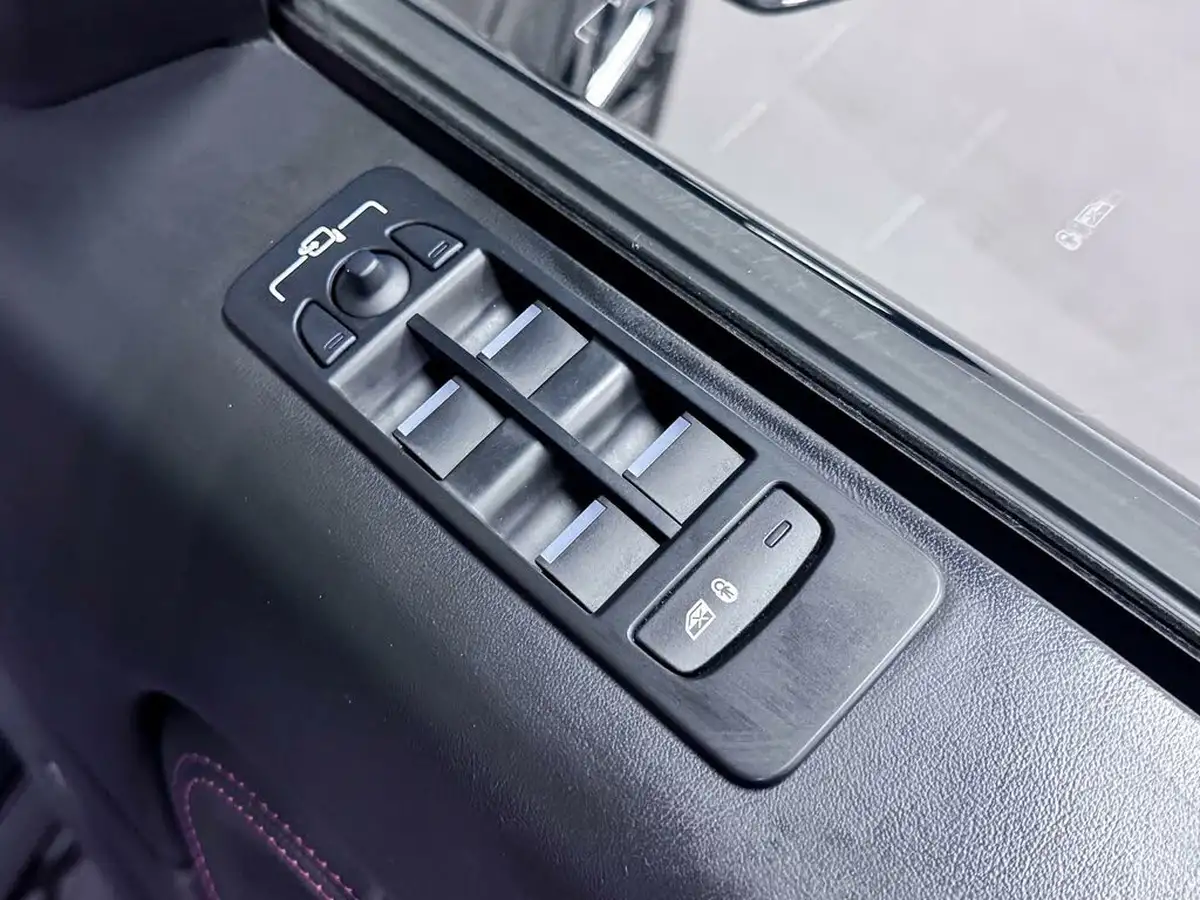 2021-land-rover-discovery-sport-20-d180-r-dynamic-hse-big-19