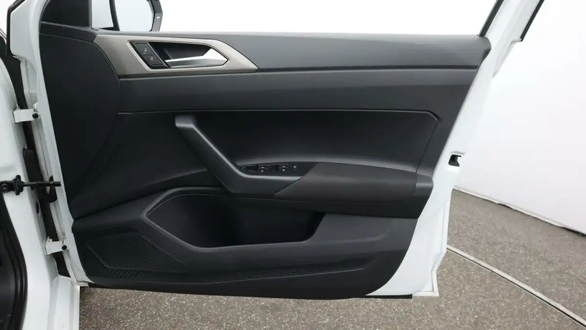 2021-volkswagen-polo-10-match-big-15