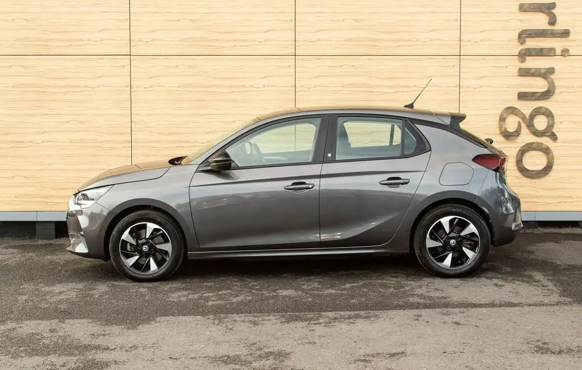 2020-vauxhall-corsa-e-se-nav-11kw-big-12