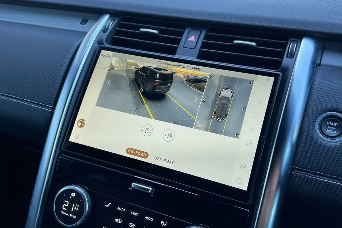 2022-land-rover-discovery-30-d300-r-dynamic-hse-big-5