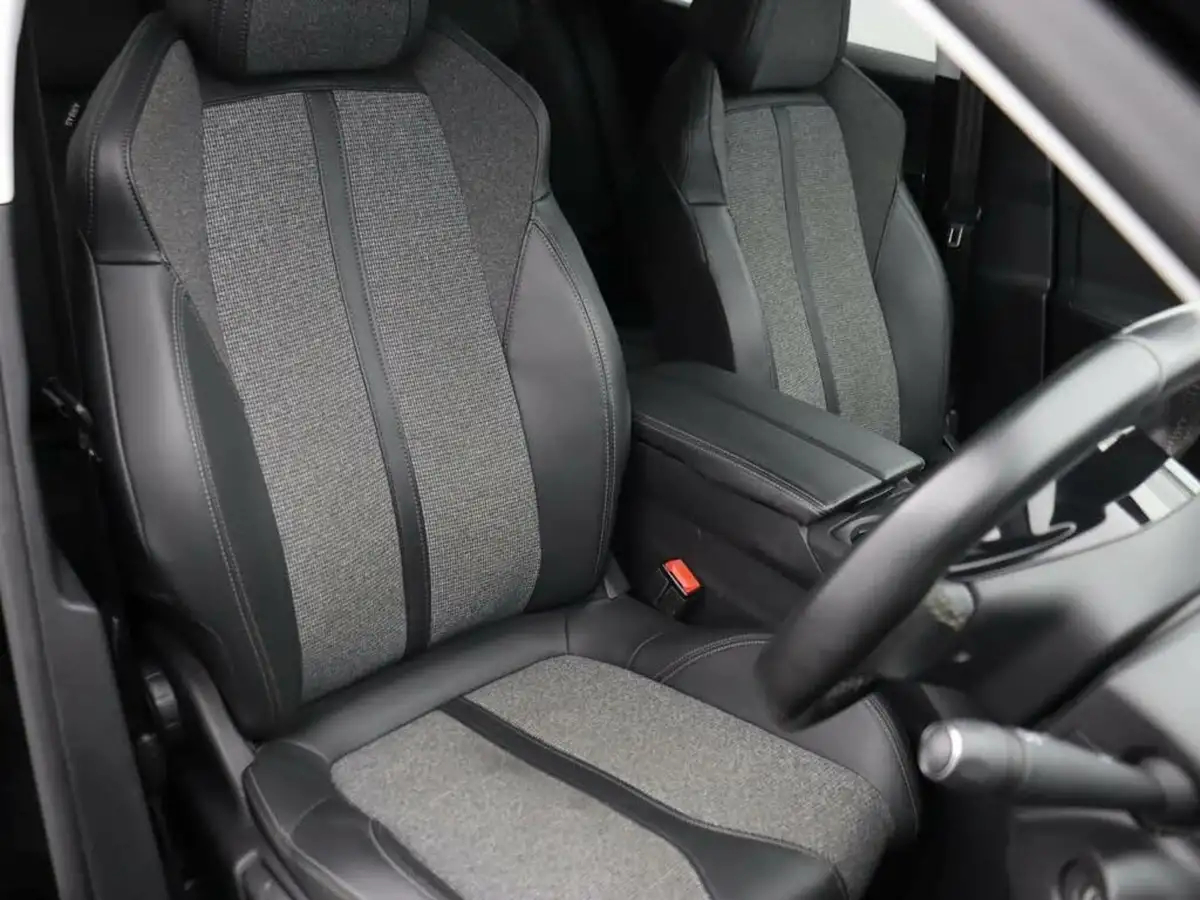 2020-peugeot-3008-suv-12-puretech-allure-big-12