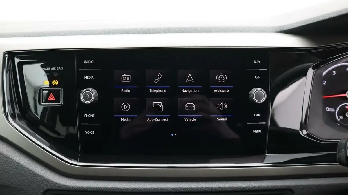 2021-volkswagen-polo-10-tsi-match-dsg-big-11