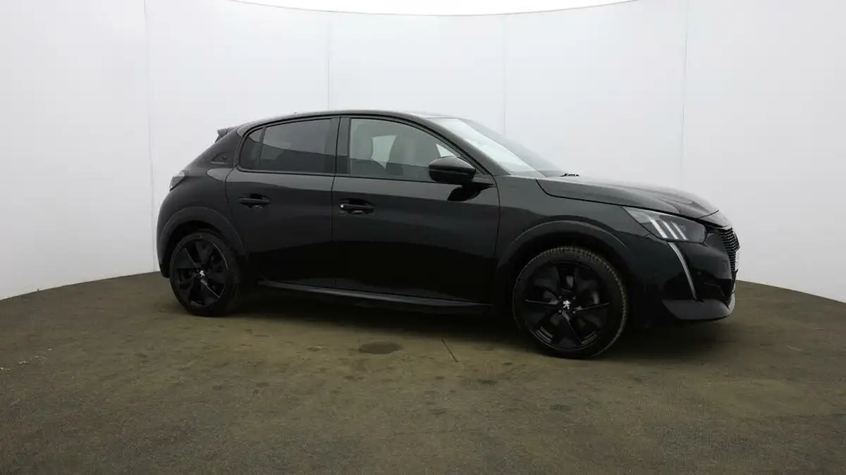 2020-peugeot-208-e-gt-big-41