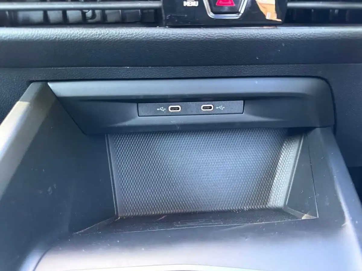 2021-volkswagen-golf-15-etsi-life-150ps-hatchback-big-29