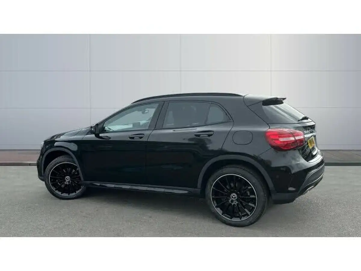 2019-mercedes-benz-gla-class-16-gla-200-amg-line-edition-big-1