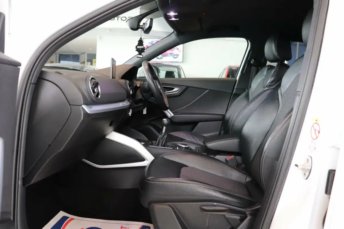2018-audi-q2-14-tfsi-s-line-big-31