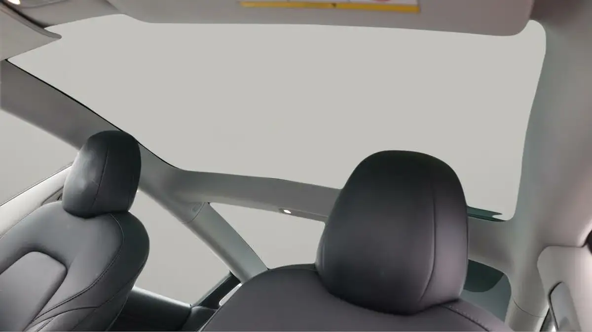 2020-tesla-model-3-e-long-range-big-27
