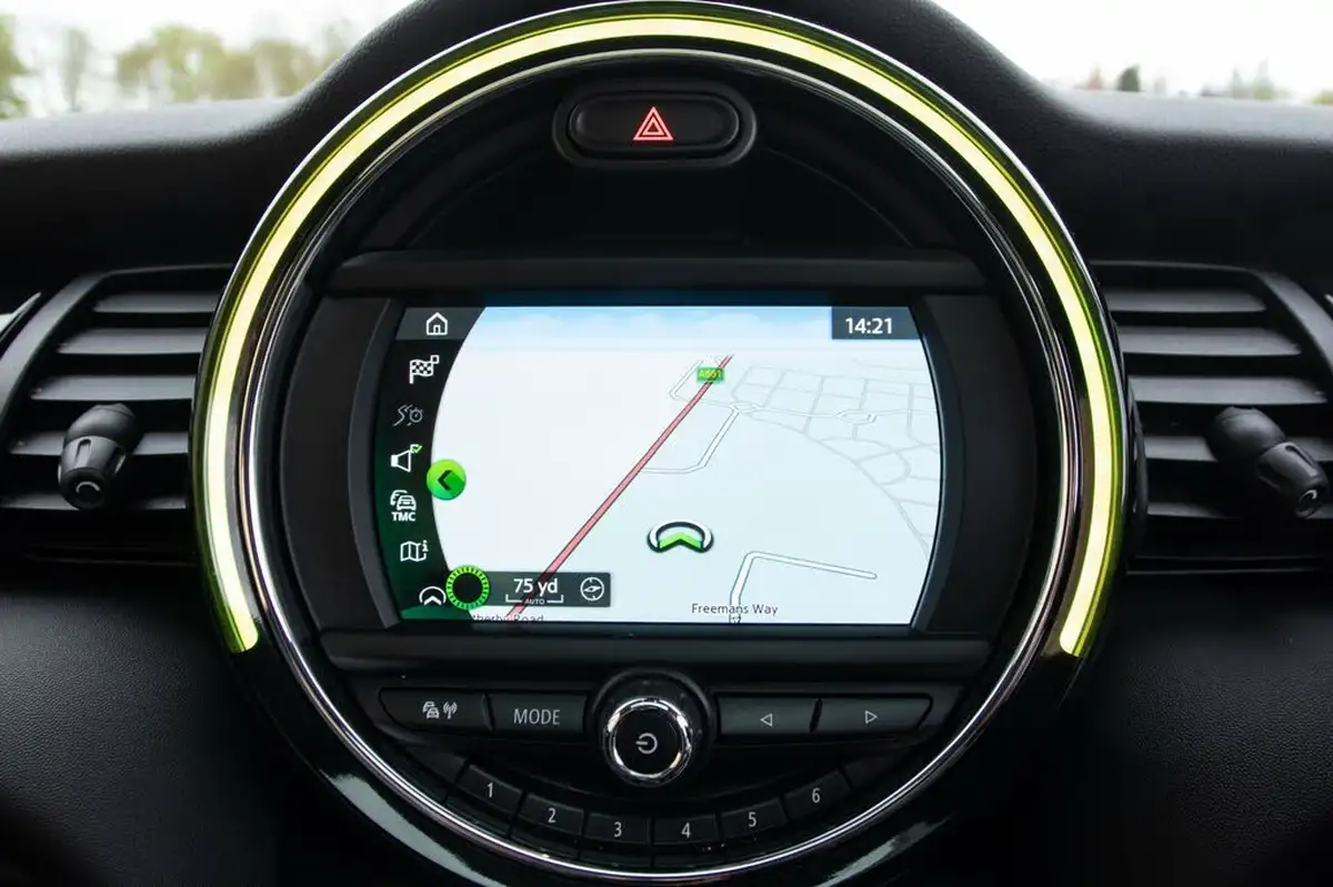 2019-mini-cooper-20-cooper-s-exclusive-189bhp-nav-hatchback-3d-big-25