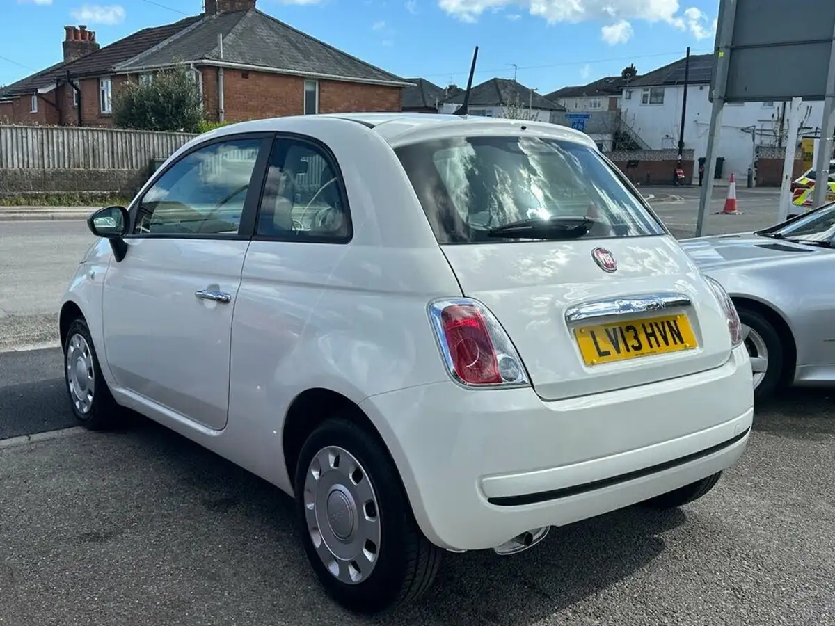 2013-fiat-500-12-pop-big-5