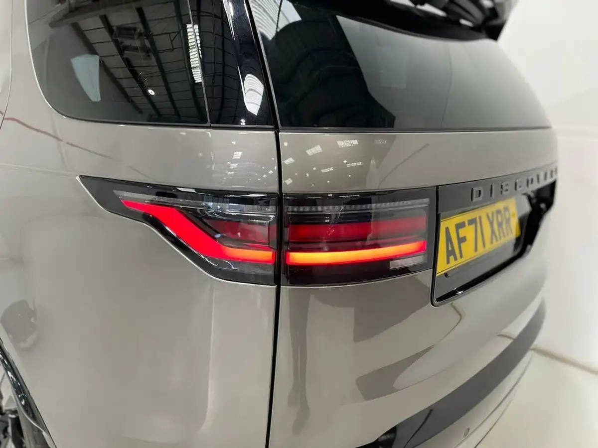 2021-land-rover-discovery-30-d300-r-dynamic-hse-big-54