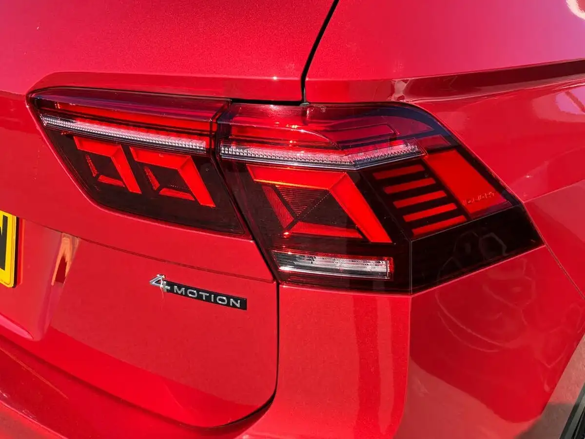 2022-volkswagen-tiguan-20tdi-elegance-150ps-4motion-big-11