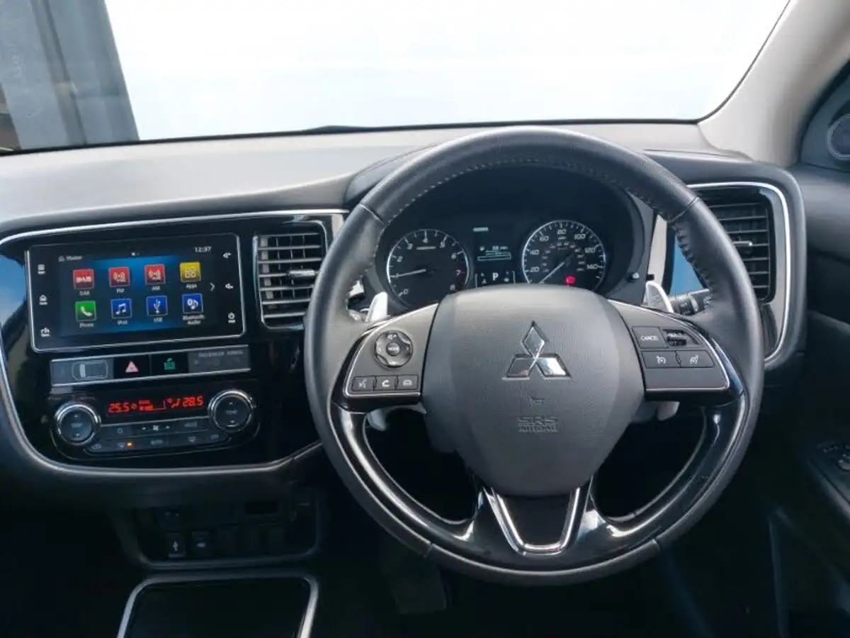 2019-mitsubishi-outlander-20-juro-7st-big-6