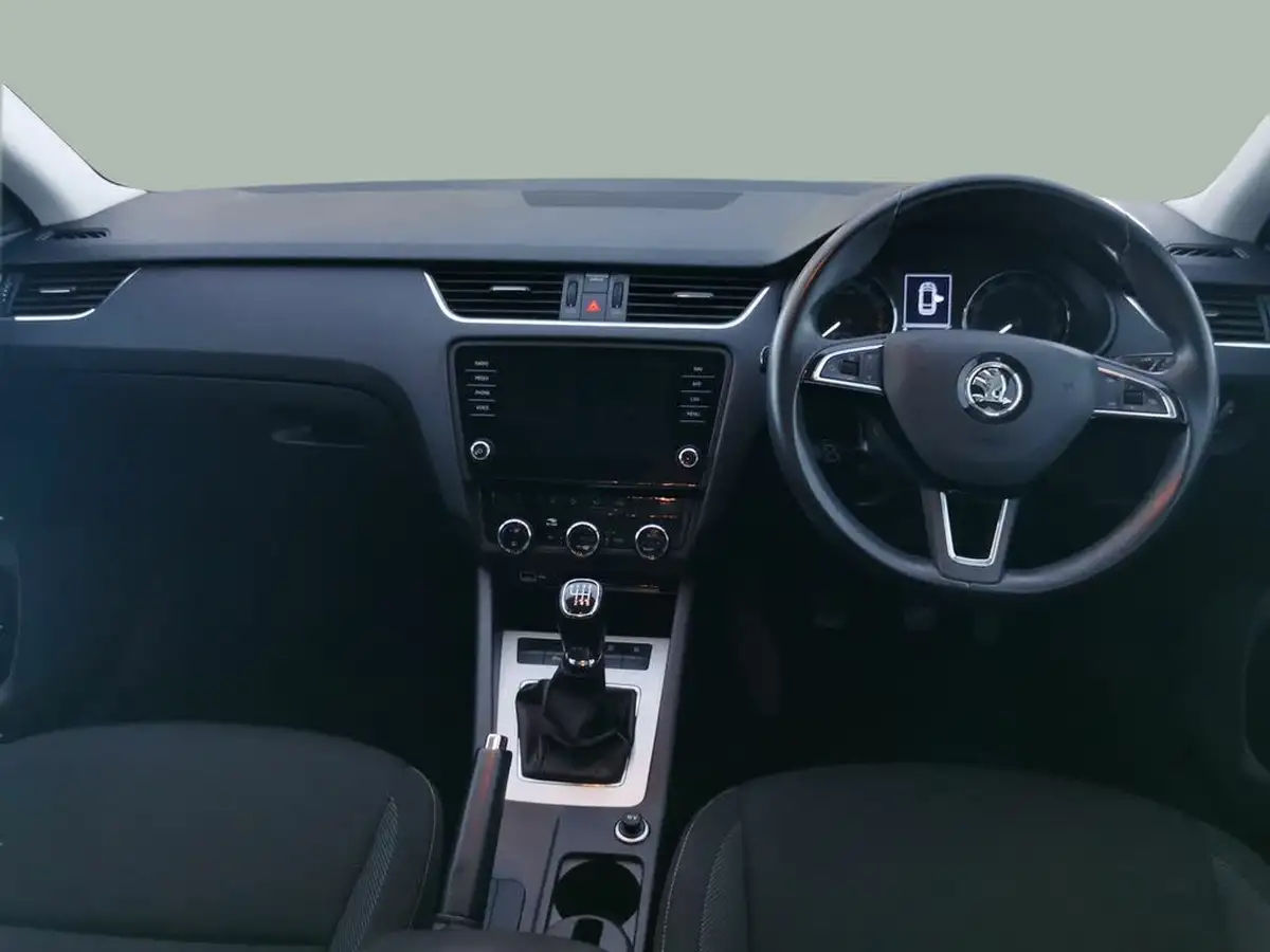 2020-skoda-octavia-10-tsi-se-technology-115ps-estate-big-5