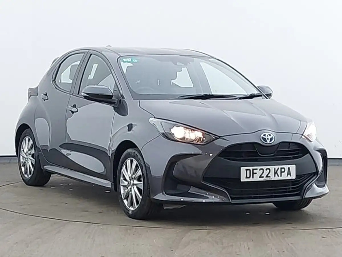 2022-toyota-yaris-15-vvt-i-icon-big-0
