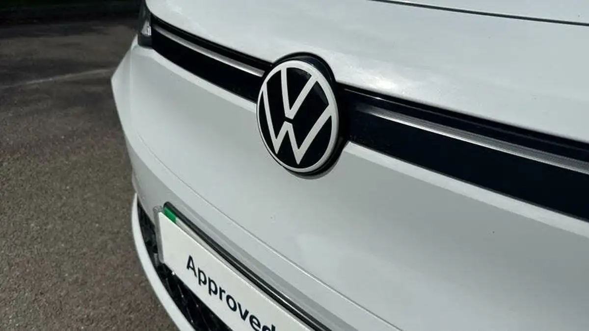 2023-volkswagen-id5-e-gtx-style-299ps-awd-big-27