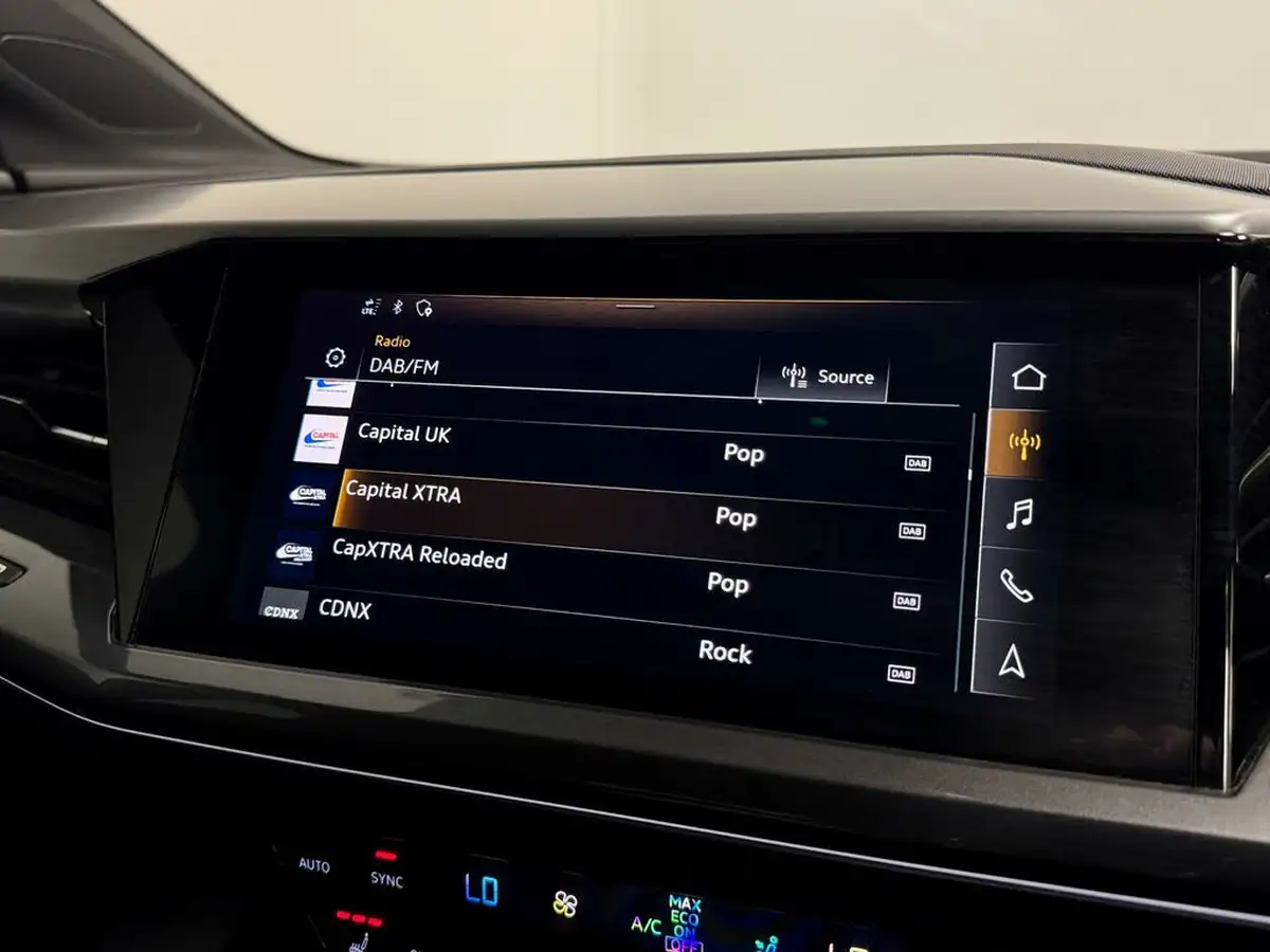 2022-audi-q4-e-tron-40e-s-line-station-wagon-big-40