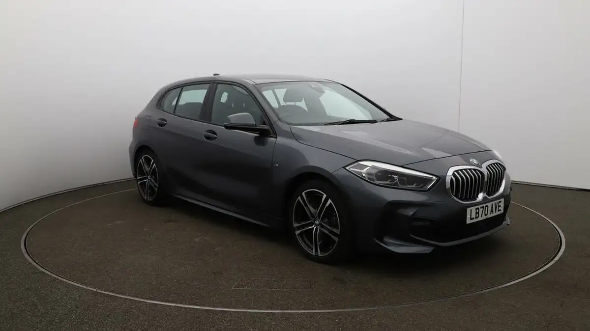 2020-bmw-1-series-20td-118d-m-sport-big-37