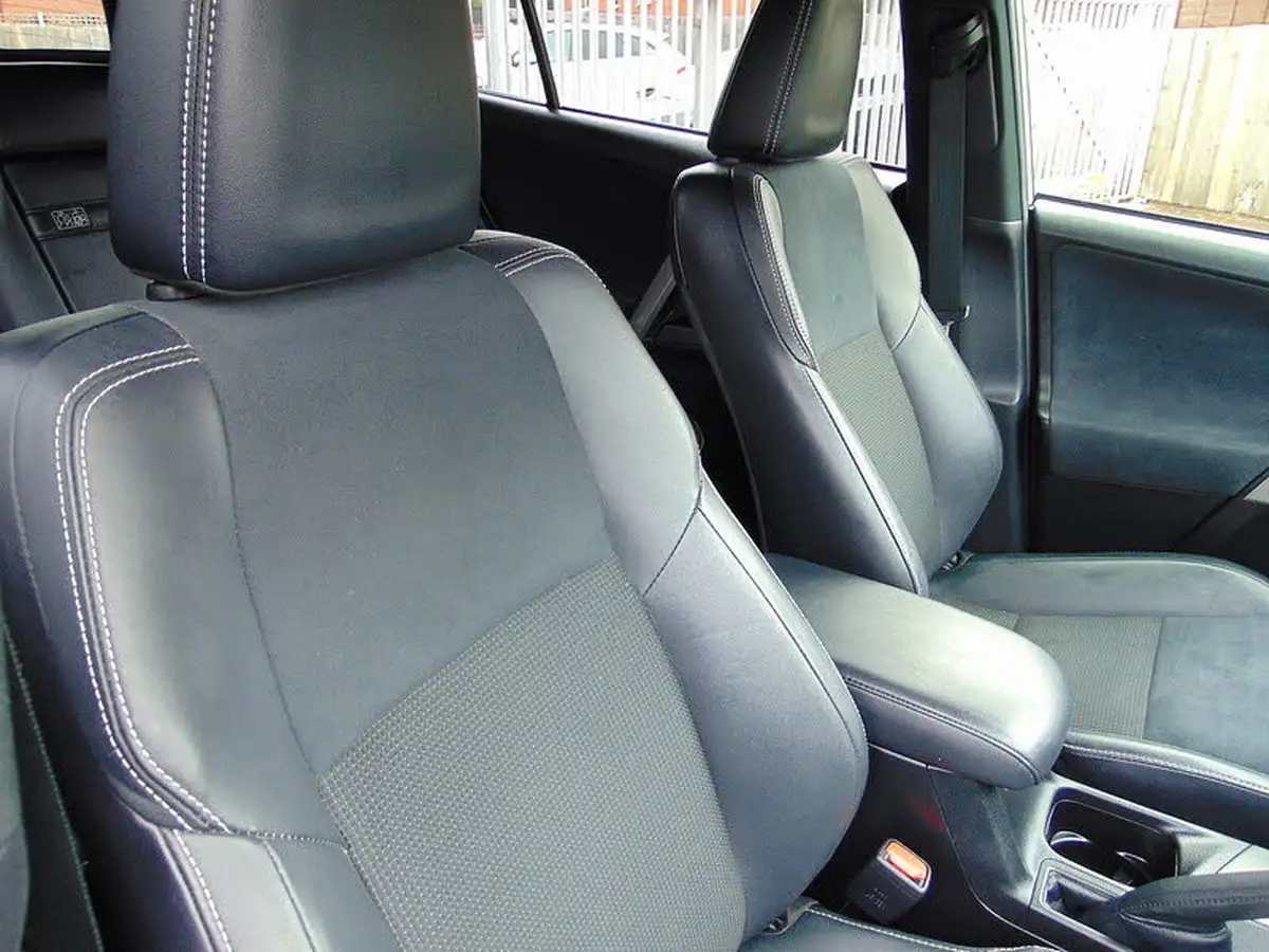 2018-toyota-rav4-25-vvt-i-design-194bhp-2494cc-big-17