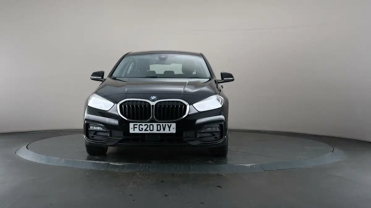 2020-bmw-1-series-15td-116d-sport-big-40