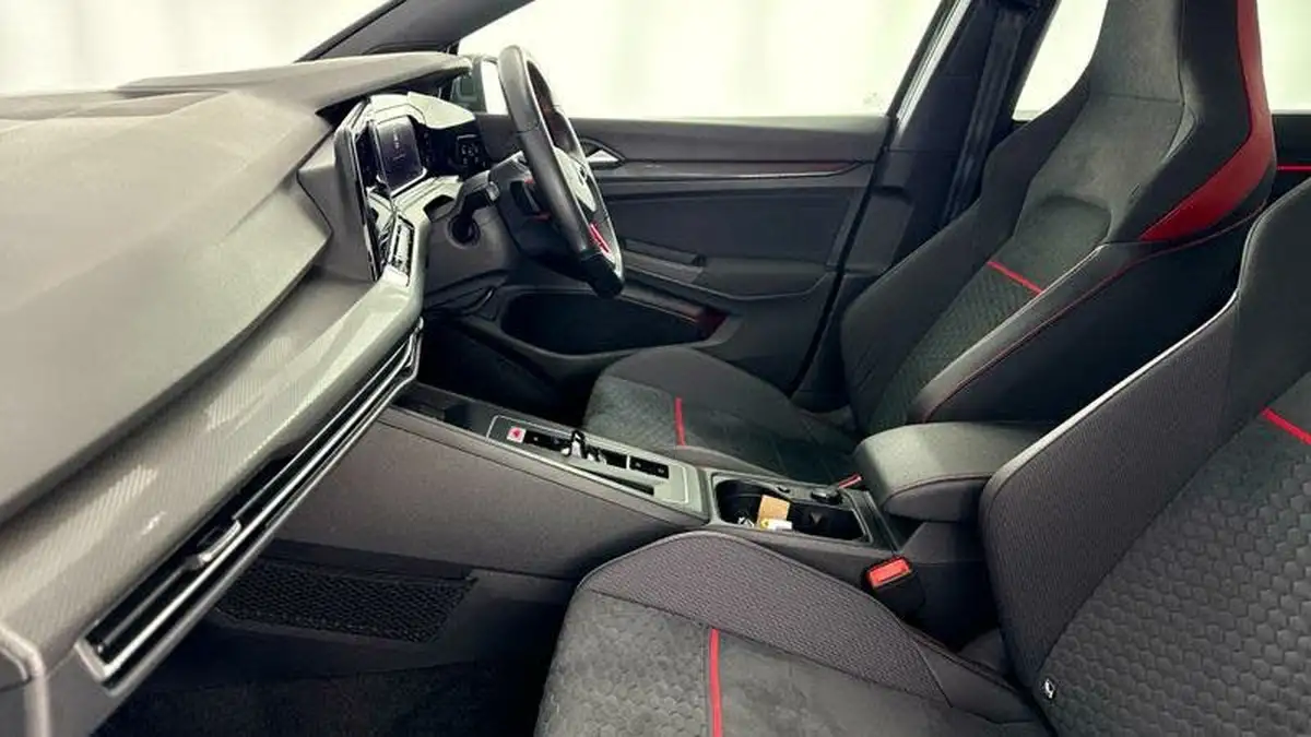 2021-volkswagen-golf-20-tsi-gti-clubsport-big-39