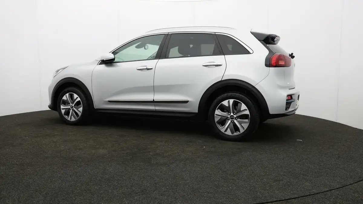2021-kia-e-niro-ev-4-big-64