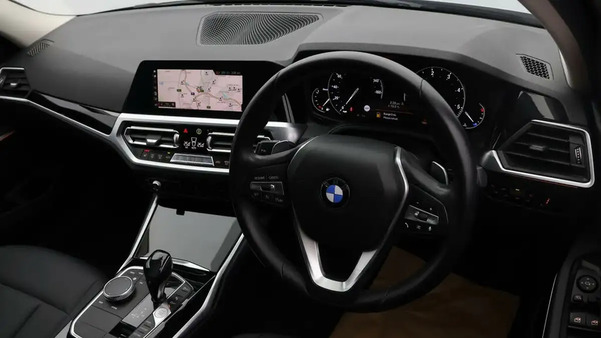 2020-bmw-3-series-20td-320d-se-saloon-4d-sport-auto-big-8