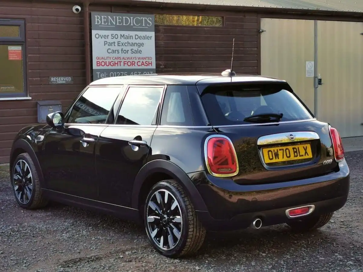 2021-mini-cooper-15-cooper-exclusive-series-ii-hatchback-5d-auto-big-24