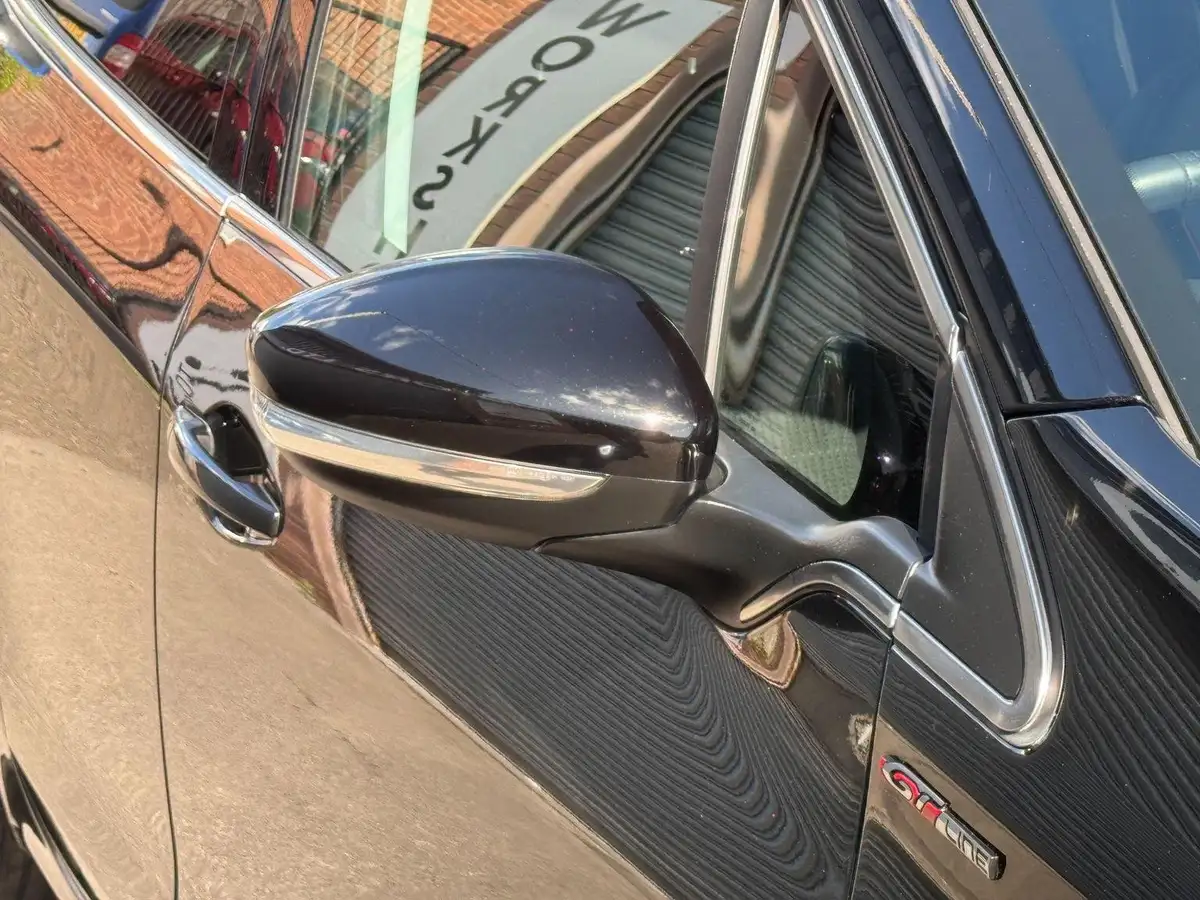 2019-peugeot-208-12-puretech-gt-line-110bhp-big-53
