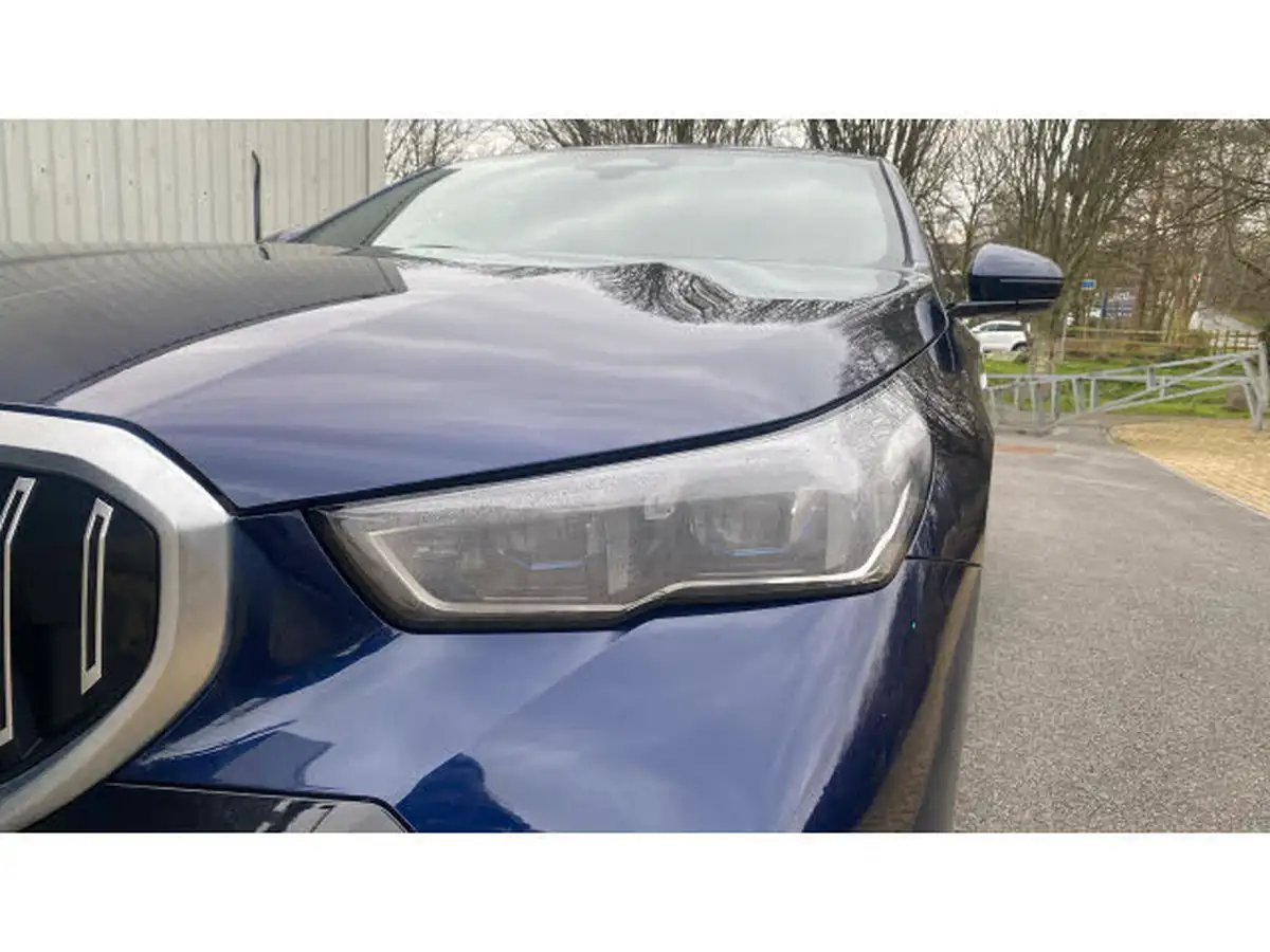 2024-bmw-5-series-e-i5-edrive40-m-sport-saloon-4d-big-21