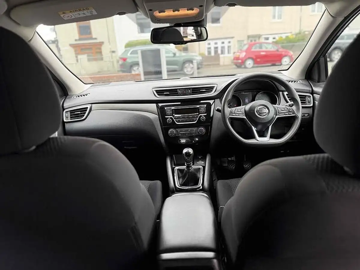 2018-nissan-qashqai-15dci-visia-115ps-big-21