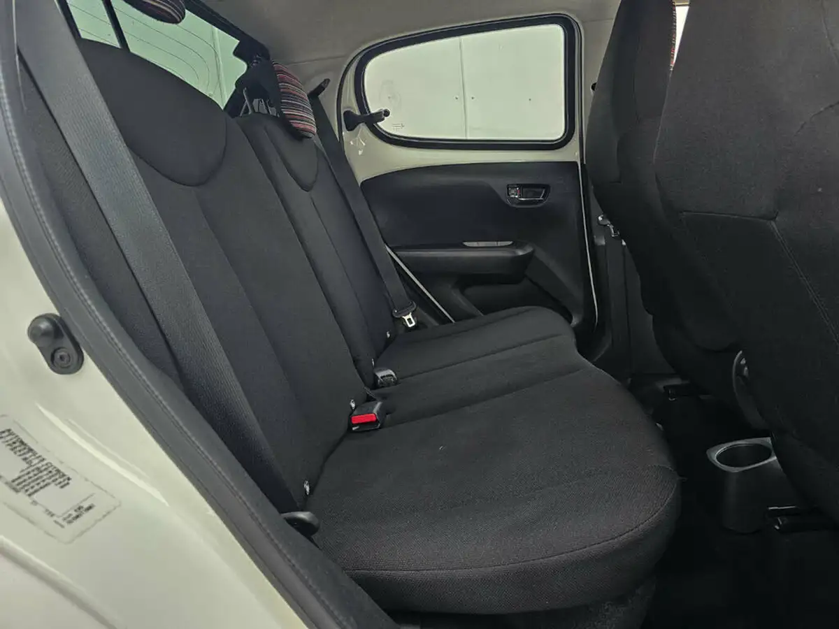 2018-citroen-c1-10-vti-flair-72ps-5d-etg-big-8