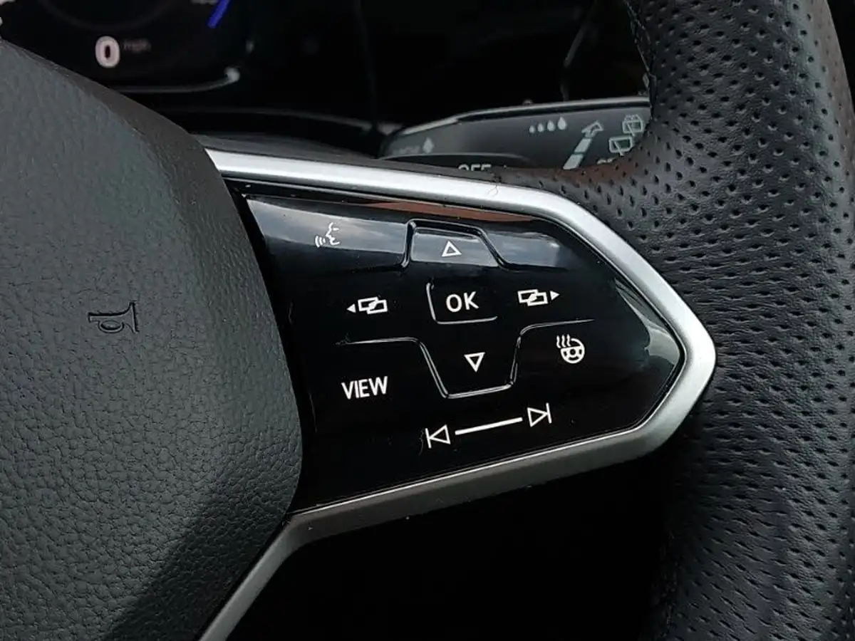 2022-volkswagen-golf-20tdi-gtd-big-9
