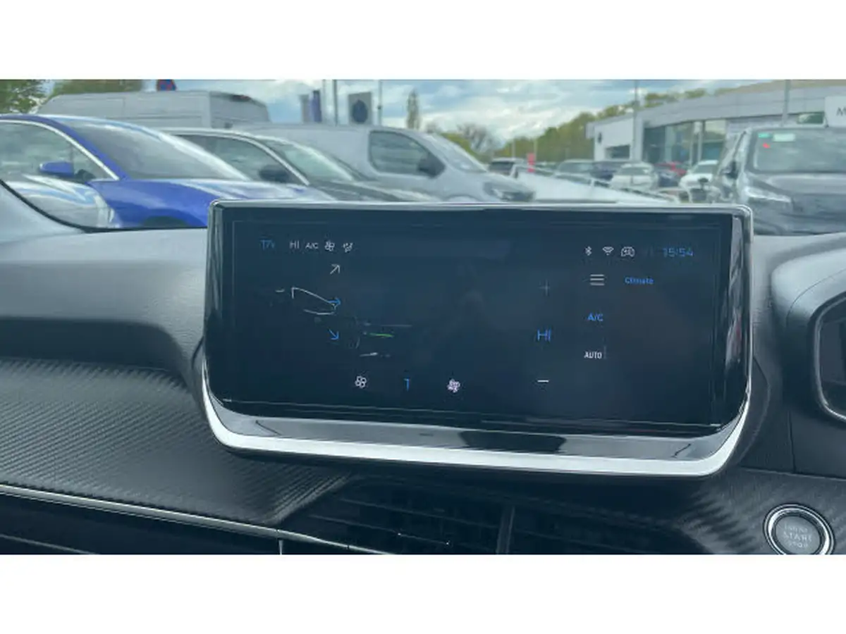 2024-peugeot-208-12-puretech-allure-big-21