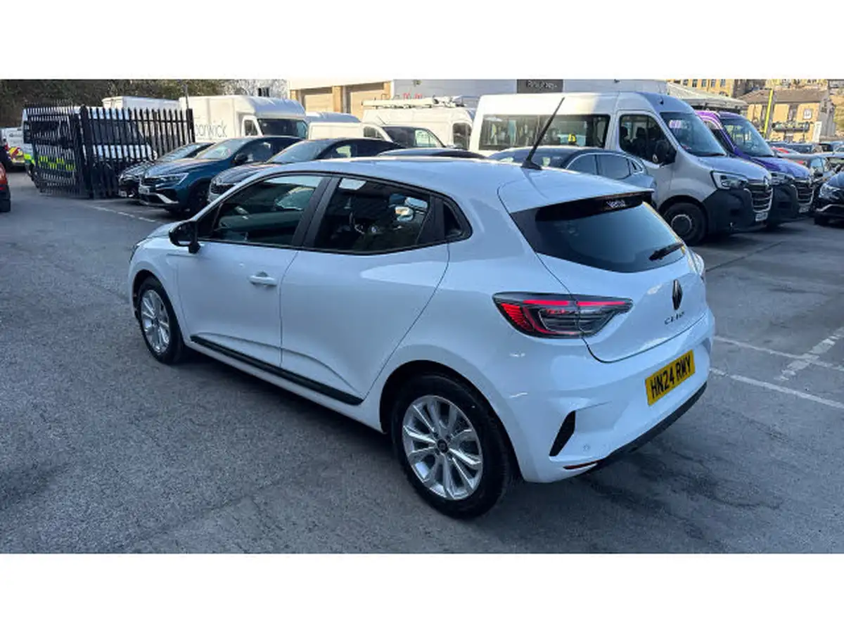 2024-renault-clio-10-tce-evolution-big-22