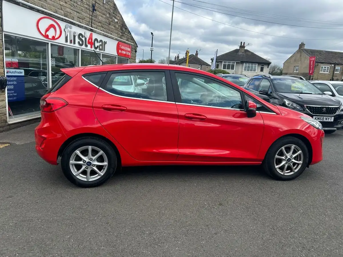 2017-ford-fiesta-11-ti-vct-zetec-5d-big-4