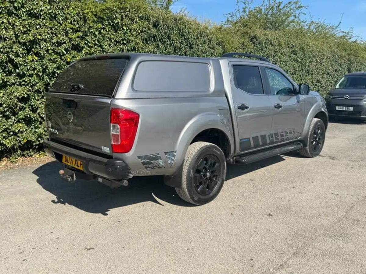 2021-nissan-navara-23dci-tt-n-guard-8-navileathersunroof-auto-big-2