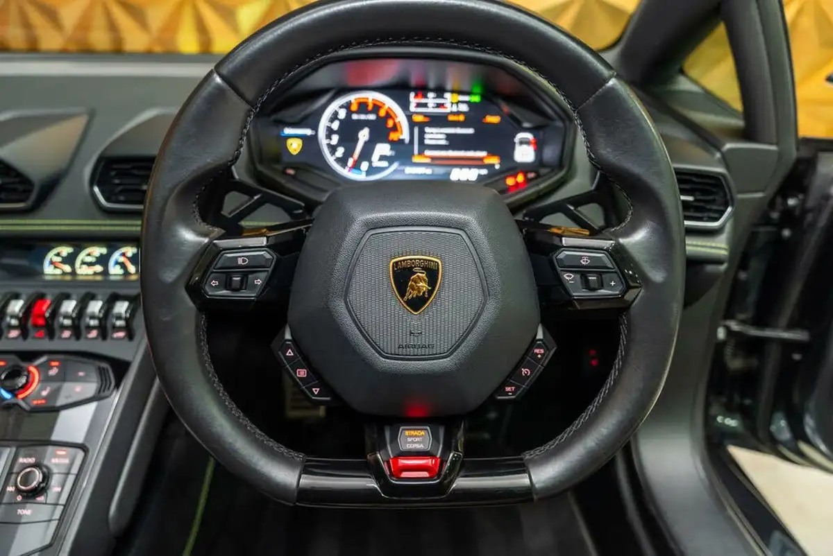 2016-lamborghini-huracan-52-lp-610-4-spyder-big-24