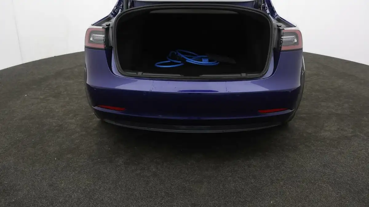 2021-tesla-model-3-e-long-range-4x4-big-16