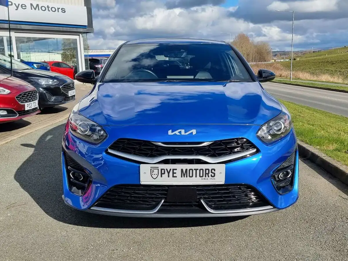 2022-kia-ceed-15-t-gdi-gt-line-big-1