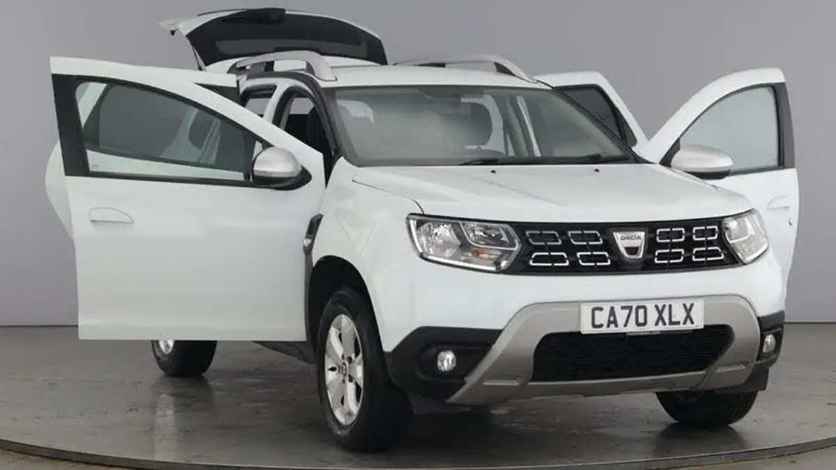 2021-dacia-duster-15dci-comfort-115bhp-blue-station-wagon-5d-big-8