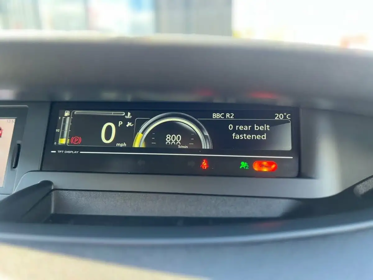 2014-renault-scenic-15td-dynamique-tom-tom-edc-auto-big-11