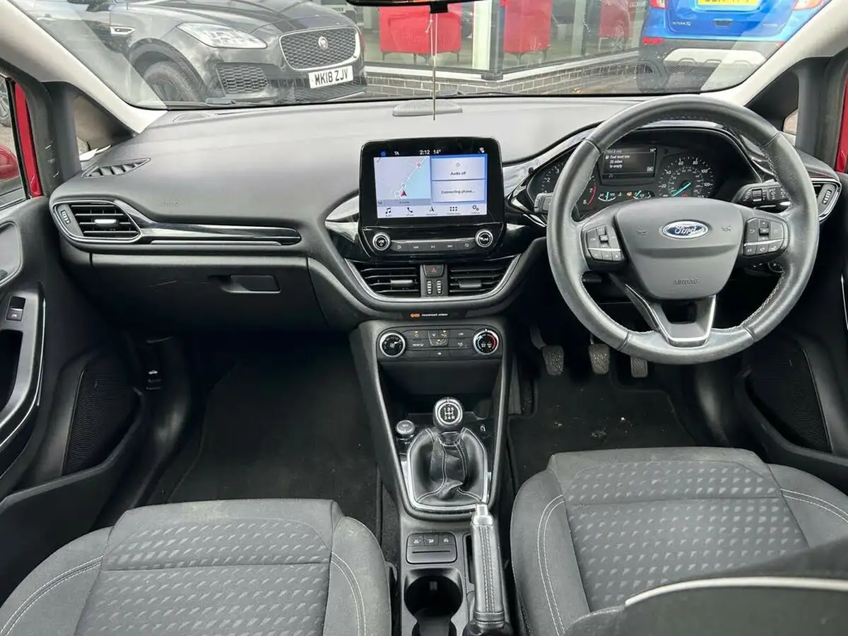 2018-ford-fiesta-11-ti-vct-zetec-5d-big-9