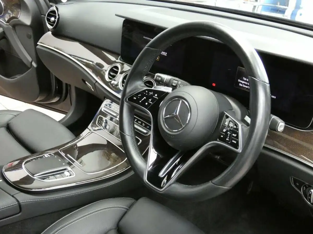 2021-mercedes-benz-e-class-big-48