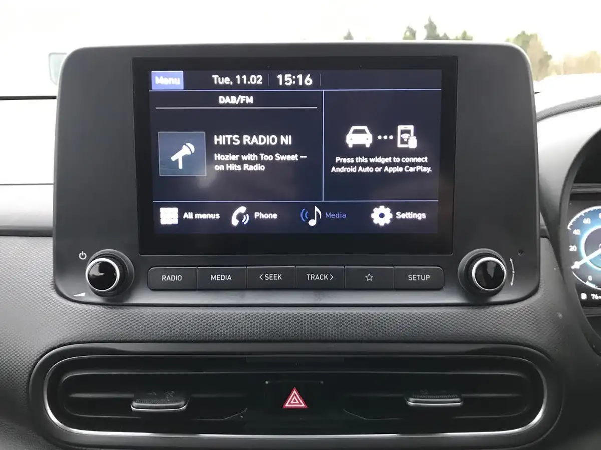 2022-hyundai-kona-10-t-gdi-se-connect-big-15