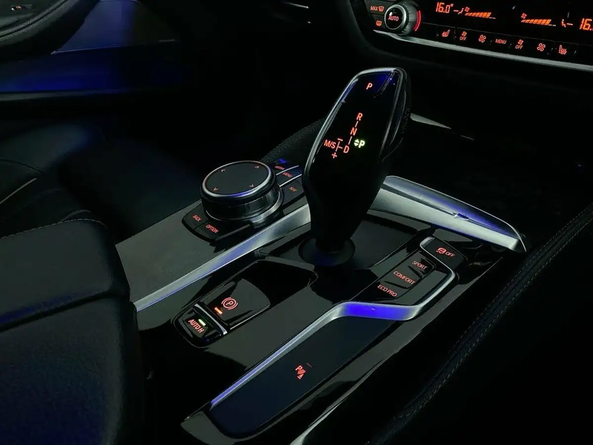 2018-bmw-5-series-20td-520d-m-sport-188bhp-touring-5d-big-20