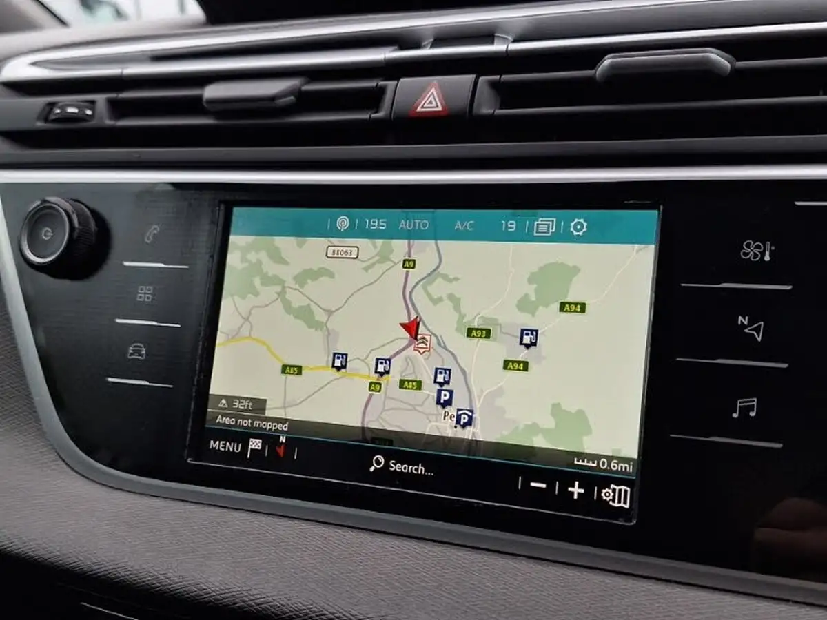 2019-citroen-grand-c4-spacetourer-15bluehdi-feel-big-15